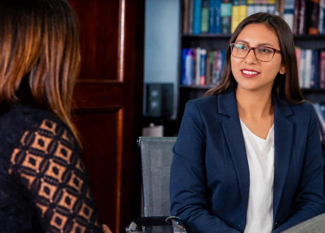 Porqué Katherine Rafael es uno de los mejores abogados de Derecho Civil en el Perú